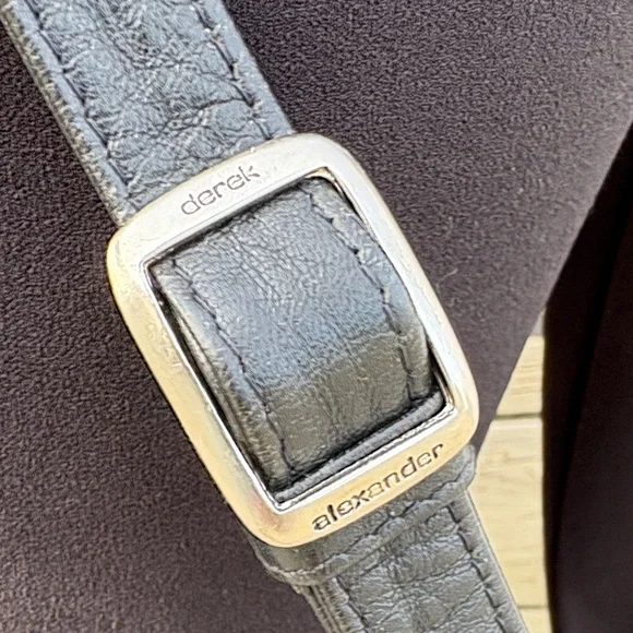 Classic Derek Alexander genuine leather crossbody bag - Picture 4 of 10